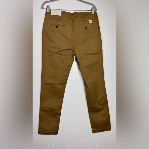 American Eagle Outfitters Other - American Eagle flex slim lived in khakis size 30/30 NWT